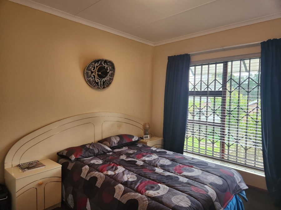 2 Bedroom Property for Sale in Denneoord Western Cape